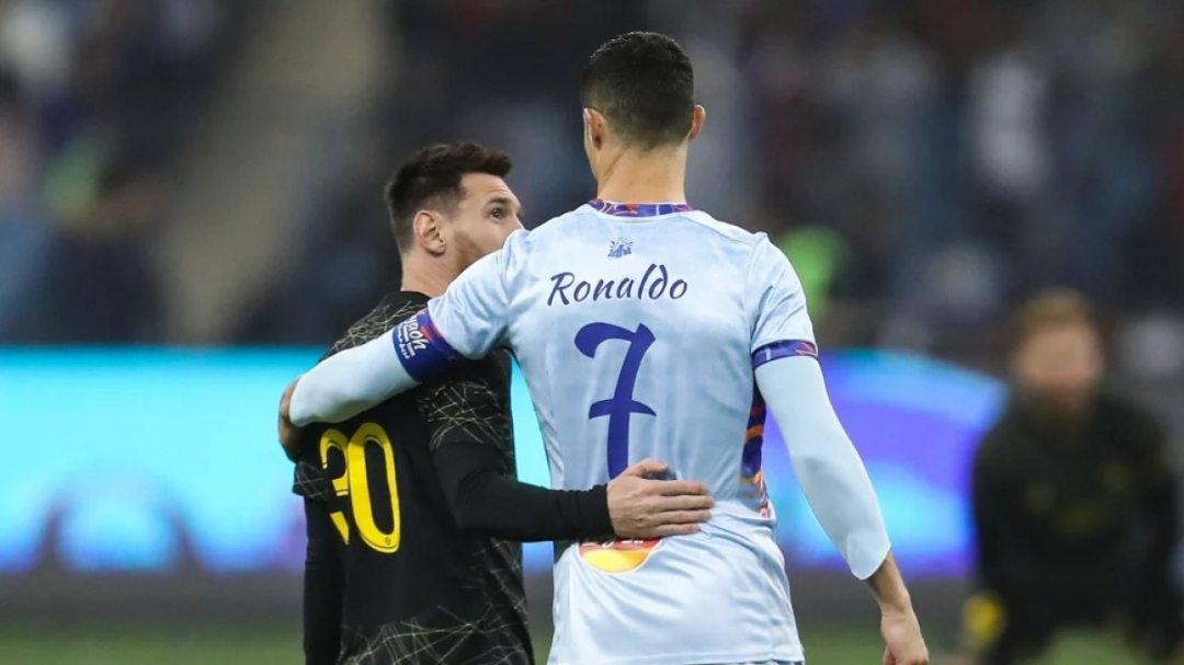 Ronaldo phấn khích sau trận đấu gặp Messi