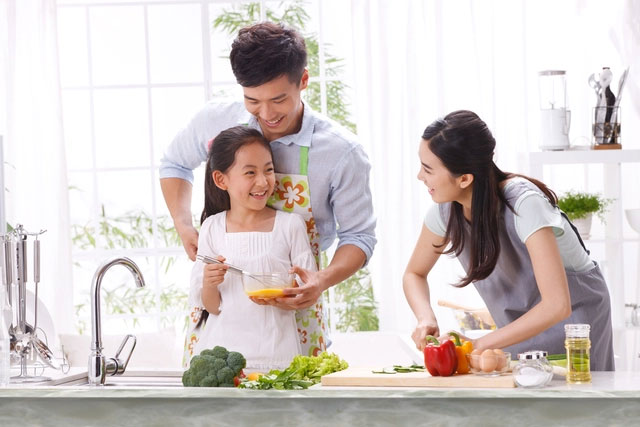 10 cách dễ dàng để cùng gia đình thay đổi chế độ ăn lành mạnh trong năm mới 2024