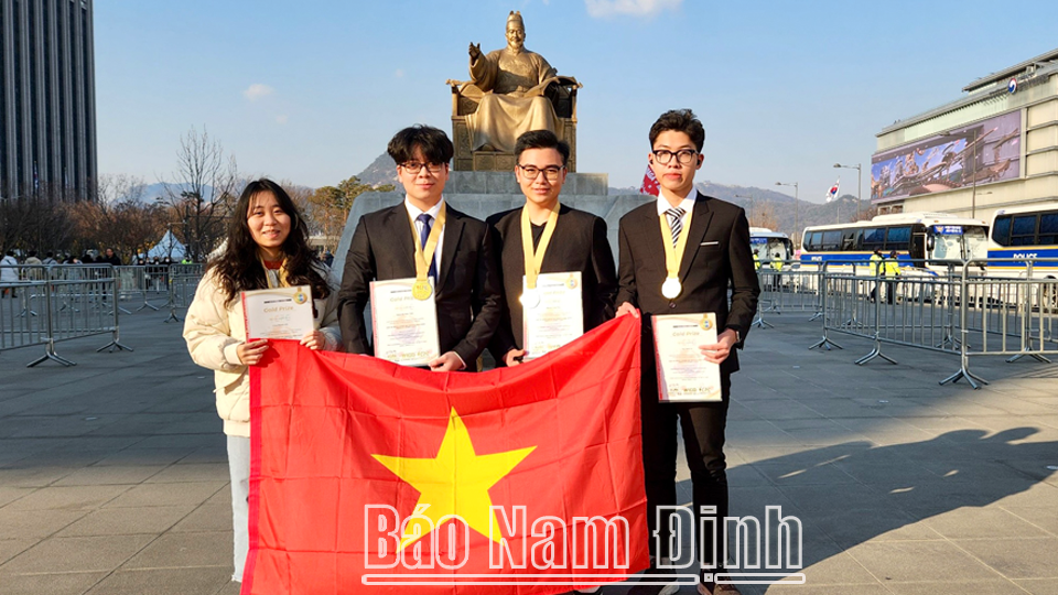 Học sinh Trường THPT Lê Hồng Phong đoạt Huy chương Vàng Olympic Phát minh và Sáng tạo Thế giới WICO năm 2023