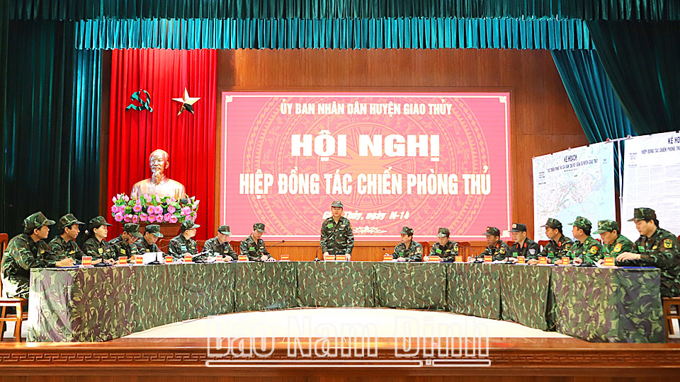 Hội nghị UBND huyện Giao Thủy tổ chức hiệp đồng tác chiến phòng thủ.