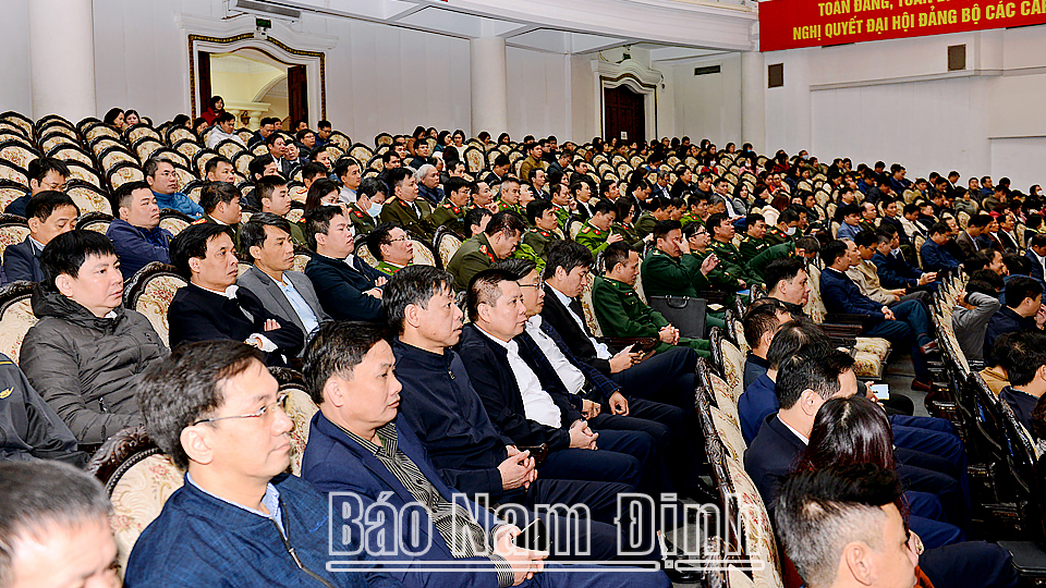 Các đại biểu tham dự hội nghị tại điểm cầu Nam Định.