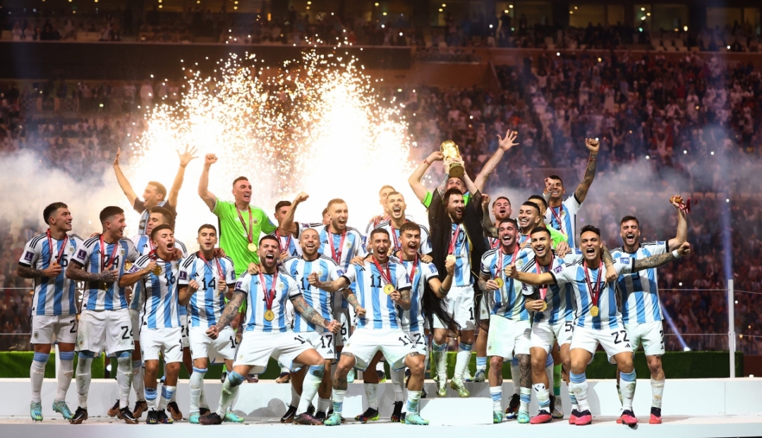 Chức vô địch World Cup 2022 là thành quả xứng đáng cho những nỗ lực của Messi và đồng đội. 