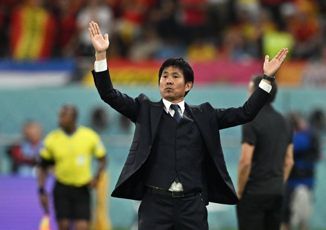 HLV Hajime Moriyasu thể hiện tài thao lược ở World Cup 2022.