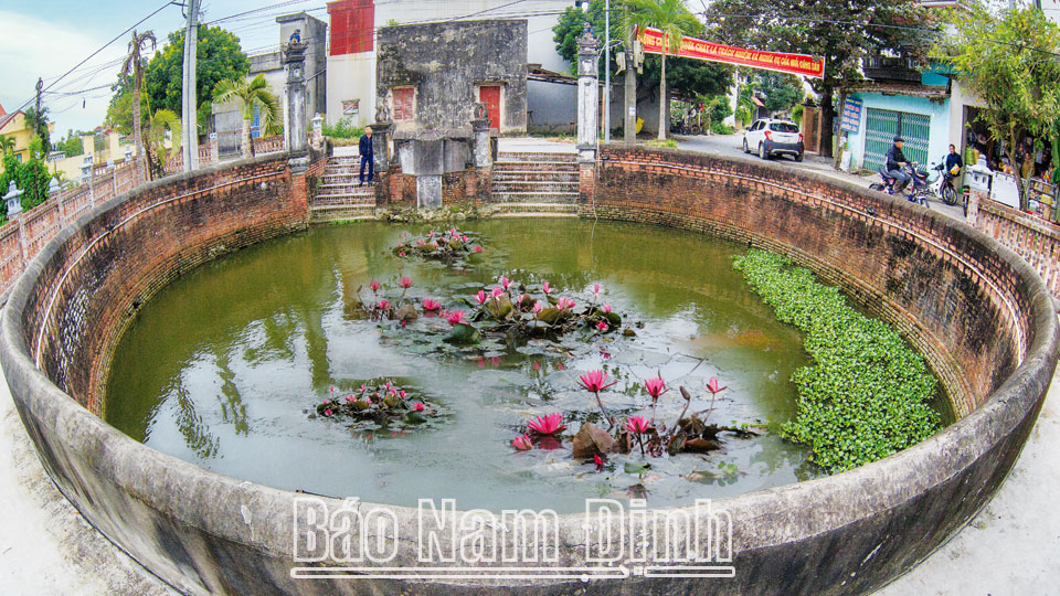 Giếng cá làng Giáp Ba, xã Quang Trung (Vụ Bản).