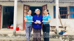 Học tập và làm theo tư tưởng, đạo đức, phong cách Hồ Chí Minh: Phụ nữ Hải Xuân thi đua làm theo Bác