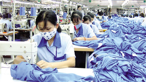 Thu nhập người lao động ngành dệt may tăng 10%