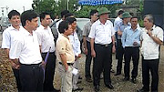 Đồng chí Phó Chủ tịch UBND tỉnh Đoàn Hồng Phong kiểm tra tiến độ dự án nâng cấp đô thị Nam Định