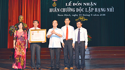 Sở LĐ-TB và XH đón nhận Huân chương Độc lập hạng Nhì