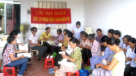 Đẩy mạnh công tác dạy nghề cho lao động nữ ở nông thôn