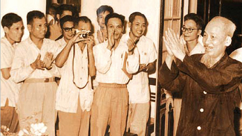 Học tập và làm theo Chủ tịch Hồ Chí Minh để xứng đáng là những nhà báo cách mạng