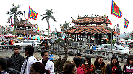 Nam Định - Vùng đất, con người và truyền thống