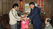 Lãnh đạo Thành phố Nam Định đi thăm, tặng quà các gia đình chính sách, đối tượng bảo trợ xã hội