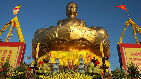 Quảng Ninh: Lễ hội Yên Tử 2015 sẽ treo cờ Phật giáo to nhất thế giới