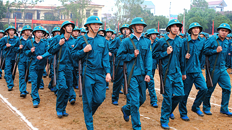 LLVT các địa phương trong tỉnh đồng loạt tổ chức lễ ra quân huấn luyện năm 2015