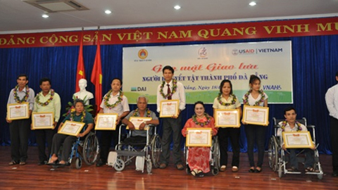 Gặp mặt nhân Ngày Người khuyết tật Việt Nam