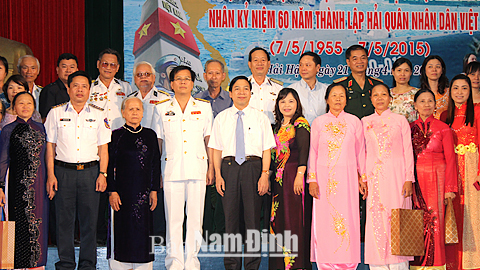 Hội LHPN tỉnh tổ chức diễn đàn "Phụ nữ Nam Định với sự nghiệp  bảo vệ chủ quyền biển, đảo"