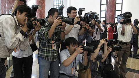 Hội Nhà báo tỉnh tổ chức thẩm định, xét chọn tác phẩm báo chí chất lượng cao năm 2015