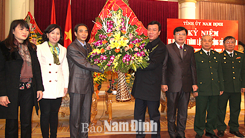Đoàn đại biểu Ủy ban MTTQ tỉnh và các tổ chức chính trị - xã hội chúc mừng Tỉnh ủy nhân dịp kỷ niệm 86 năm Ngày thành lập Đảng Cộng sản Việt Nam