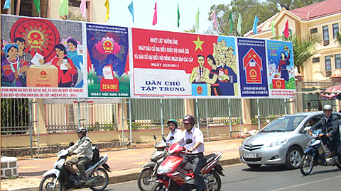 Ủy ban nhân dân Thành phố Nam Định triển khai kế hoạch  tuyên truyền phục vụ bầu cử