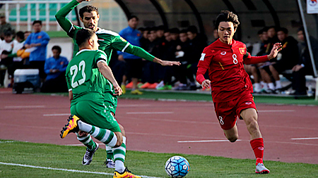 Đội tuyển bóng đá Việt Nam thua đội tuyển I-rắc 0-1