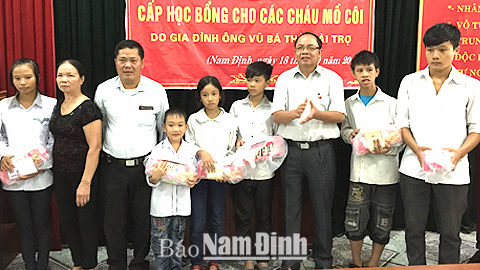 Hội Chữ thập đỏ Thành phố Nam Định với cuộc vận động &quot;Mỗi tổ chức, mỗi cá nhân gắn với một địa chỉ nhân đạo&quot;