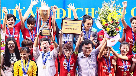 Đội Phong Phú Hà Nam vô địch Giải bóng đá nữ U19 quốc gia 2016