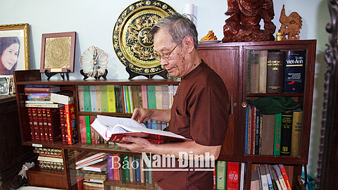 Sáng tạo các tác phẩm văn học, nghệ thuật ca ngợi Chủ tịch Hồ Chí Minh