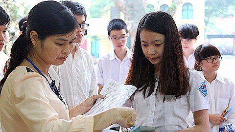 2.149 thí sinh thi tuyển vào lớp 10 Trường THPT chuyên Lê Hồng Phong năm học 2016-2017