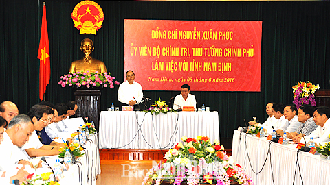 Đồng chí Nguyễn Xuân Phúc, Uỷ viên Bộ Chính trị, Thủ tướng Chính phủ về thăm và làm việc tại tỉnh ta