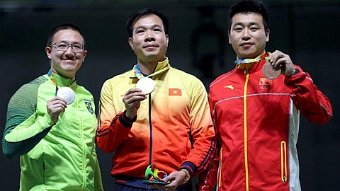 Hoàng Xuân Vinh lập kỷ lục Olympic, giành HCV lịch sử