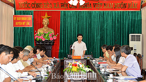Đồng chí Chủ tịch UBND tỉnh làm việc với huyện Mỹ Lộc