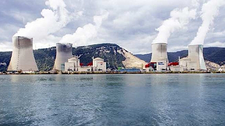Pháp tạm ngừng năm lò phản ứng hạt nhân để kiểm tra an toàn
