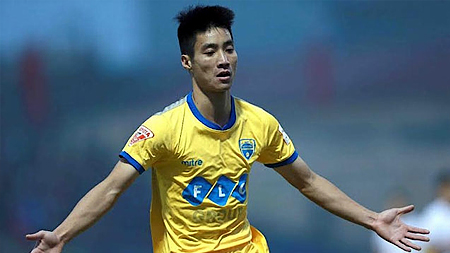 Nhìn lại vòng 5 V-League 2017: FLC Thanh Hóa vững ngôi đầu, Hoàng Anh Gia Lai tạm thoát khỏi vị trí cuối bảng