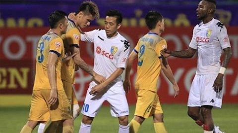FLC Thanh Hóa lần đầu nhận thất bại, Hoàng Anh Gia Lai thua trận thứ ba liên tiếp