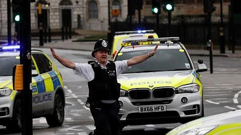 Cảnh sát Anh bắt giữ bảy đối tượng sau vụ khủng bố bên ngoài toà nhà Quốc hội