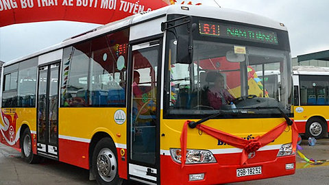 Hà Nội: Hàng loạt xe buýt được thay mới