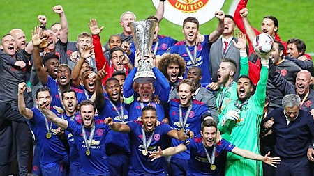 Sau cúp Europa League là tương lai tươi sáng cho Manchester United