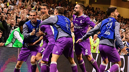 Real Madrid viết lại lịch sử, lần đầu tiên bảo vệ thành công ngôi vô địch