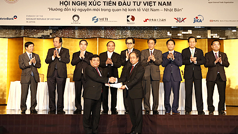 Việt Nam - Nhật Bản ký kết nhiều hợp đồng đầu tư trị giá 22 tỷ USD
