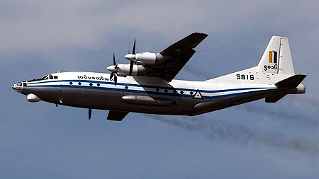 Máy bay quân sự Myanmar chở theo 120 người bị mất tích