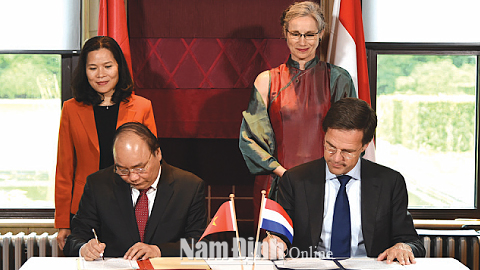 Tuyên bố chung giữa Chính phủ nước Cộng hòa xã hội chủ nghĩa Việt Nam và Chính phủ Vương quốc Hà Lan