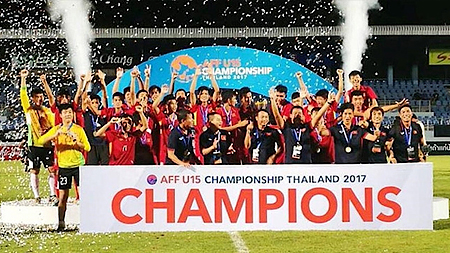Thắng U15 Thái-lan, đội U15 Việt Nam đoạt ngôi vô địch