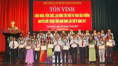 Trao Giải thưởng Nguyễn Đức Thuận lần thứ IV năm 2017