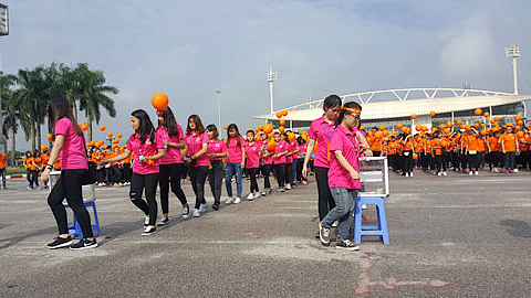 Hà Nội: Hàng nghìn người đi bộ vì nạn nhân da cam