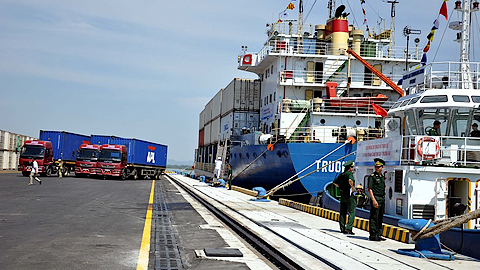 Quảng Nam: Mở rộng cầu cảng và hệ thống kho bãi cảng Chu Lai