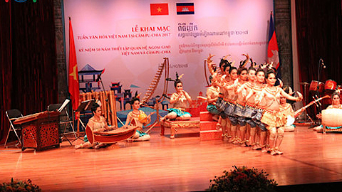 Tuần Văn hóa Việt Nam tại Campuchia