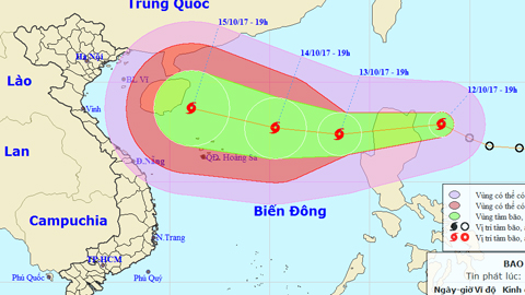 Tin áp thấp nhiệt đới gần Biển Đông (Hồi 19 giờ ngày 12-10)