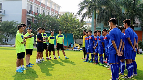 Các cầu thủ trẻ Việt Nam lên đường dự vòng loại U19 châu Á 2018