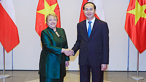 Chủ tịch nước Trần Đại Quang đón, hội đàm với Tổng thống Chi-lê