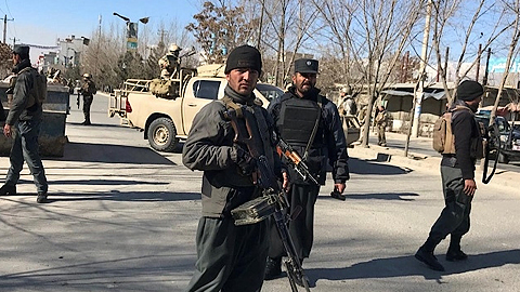 Khủng bố đẫm máu ở Afghanistan làm hàng chục người chết